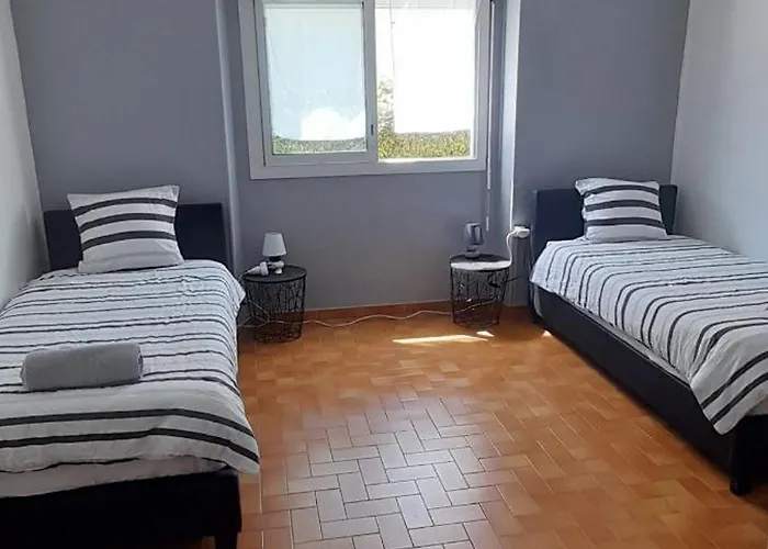 Agreable De 80m2 Dans Maison *